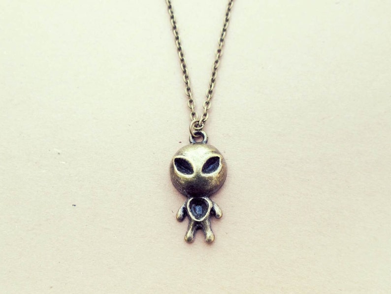 Alien Necklace Grunge Hipster Cute Alien Charm Necklace 90s Punk Alien Necklace X Files Alien Jewelry Retro Alien Pendant