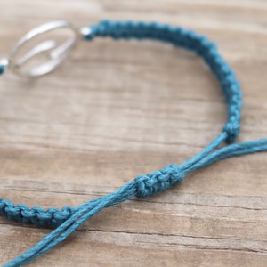 Ocean Bracelet // Sea Wave Bracelet // Unisex Surfer Bracelet // Hemp Macrame Bracelet // Boho Hippie Beach Nature // Choose Your Color image 3