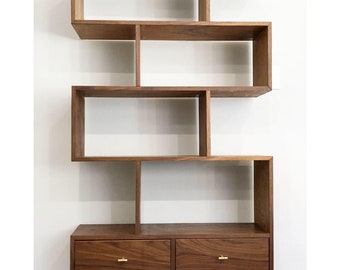 36" Staggered Display Bookshelf