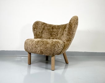 Little Petra Lounge Chair Sheepskin