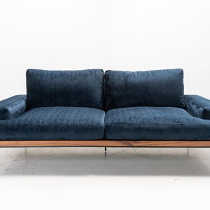 Modern Wood-Rail Sofa imagem 2
