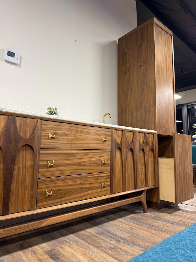 84" Brasilia Style Double Sink Bathroom Vanity Bild 1