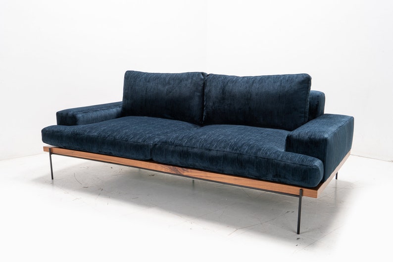 Modern Wood-Rail Sofa imagem 1