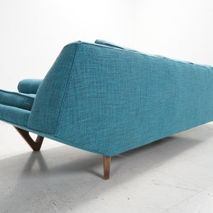 Gondola Style Sofa image 3