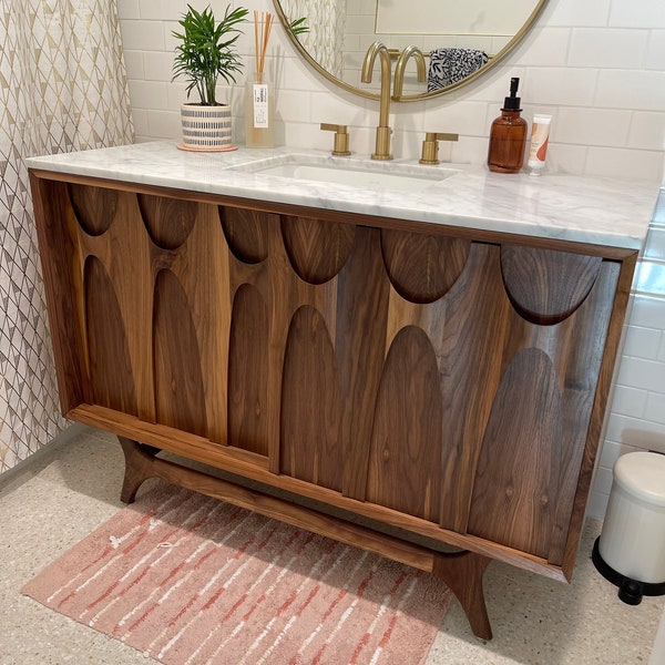 48" Broyhill Brasilia Style Bathroom Vanity