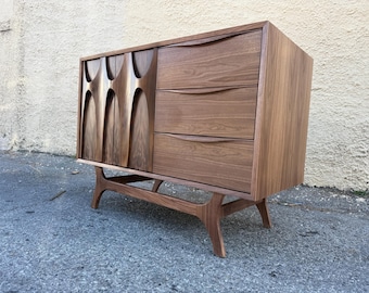 45” Brasilia Style Single Sink Vanity – Offset Sink