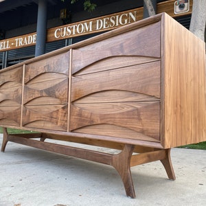 Mid Century Style "Bowtie" 9 drawer dresser