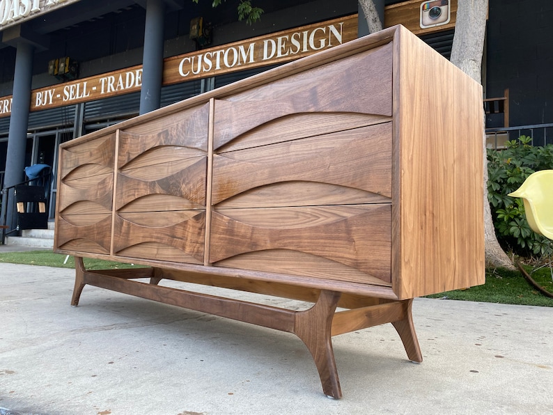 Mid Century Style 'Bowtie' 9 drawer dresser 