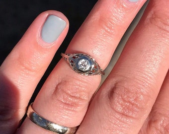 Antique Diamond Engagement Ring: 18k White Gold Edwardian Filigree