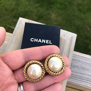 Authentic Second Hand Chanel Pearl Dangle 'CC' Earrings (PSS-094