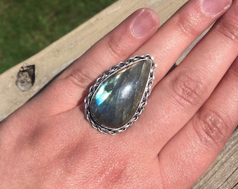 Large Vintage Natural Labradorite Sterling Silver Pear Cabachon Ring