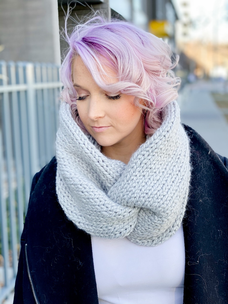 KNITTING PATTERN Chunky Twisted Cowl Twisted Cowl Knit Etsy