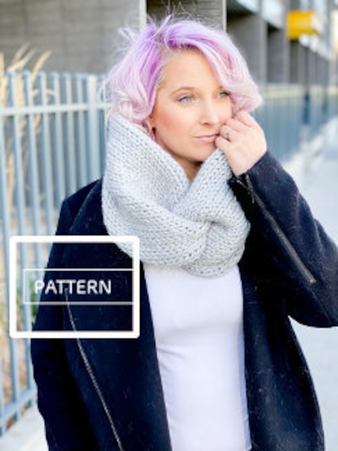 KNITTING PATTERN Chunky Twisted Cowl, Twisted Cowl, Knit Twisted Cowl