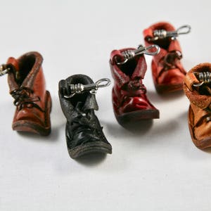 Boot leather keyring,moulded ,hard,rigid,genuine,handmade,hand crafted,attachable,shoe,yellow,red,blue,brown,keycase,key holder,man,women,