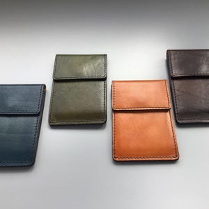 Porta carte in pelle minimalista, in vera pelle di alta qualità, realizzato a mano, contiene 6 carte, piccolo, realizzato in pelle italiana, giallo verde.