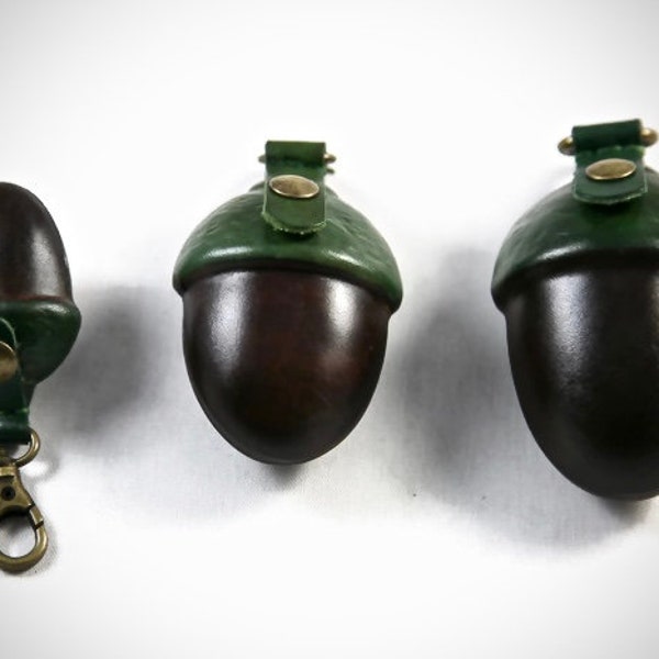 Monedero de bellota de cuero hecho a mano: llavero de piel de vaca italiana