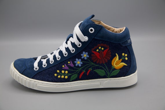 刺繍入りキャンバスシューズ：レザークッション、Vansスタイル - Etsy 日本