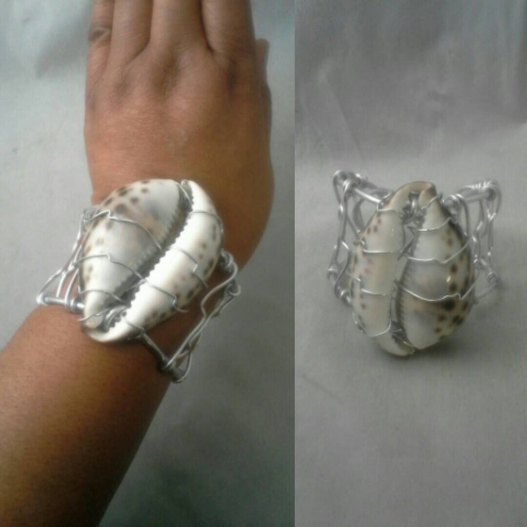 Shell Cuff Large Cowrie Shell Cuff Bracelet Wire Cuff Bracelet Seashell - Etsy