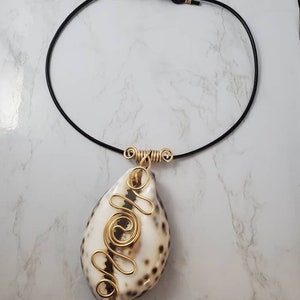 Cowrie Shell Necklace, Necklace, Cowrie Shell, Sea Shell Necklace, Statement Jewelry, Wire Wrapped Jewelry, Wire Art