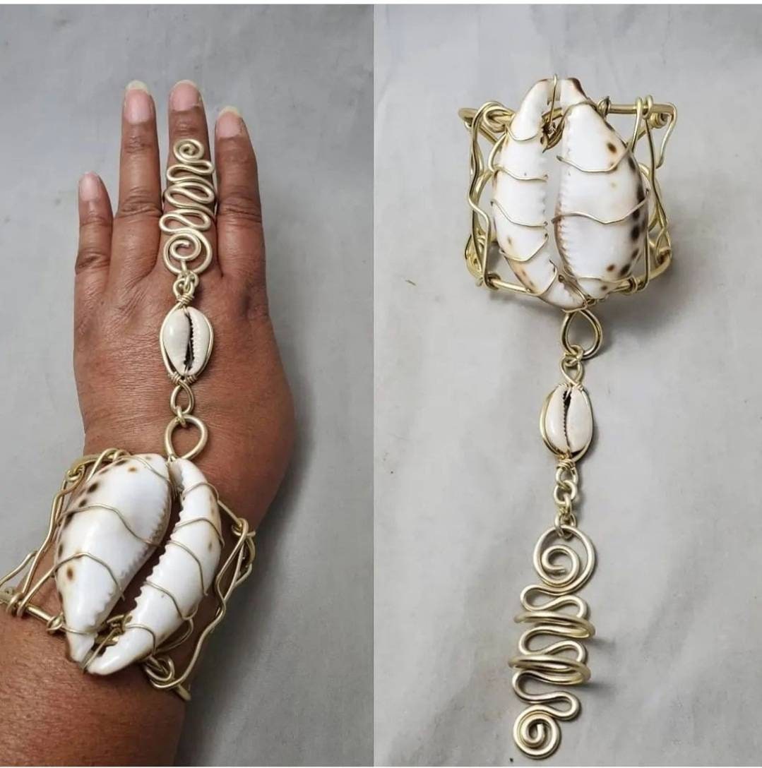 Large Cowrie Shell Handpiece, Cuff Bracelet, Wire Cuff Bracelet, Seashell Bracelet, Cowrie Shell, Statement Jewelry,
