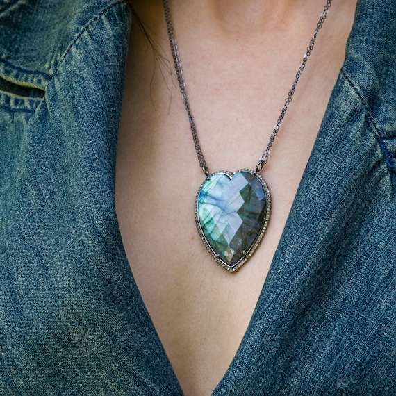 Labradorite heart necklace deals