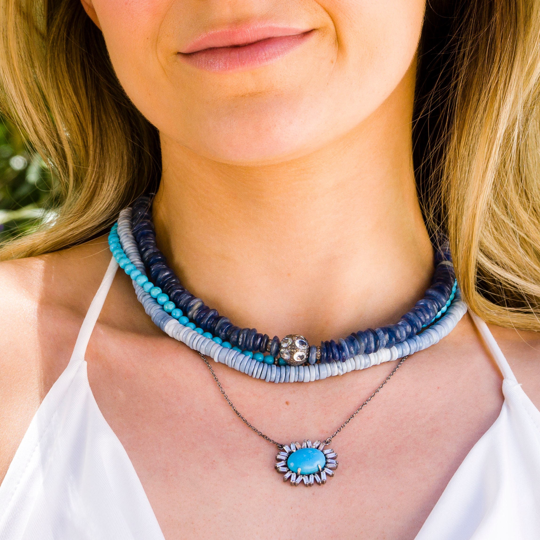 Blue jewel online necklace