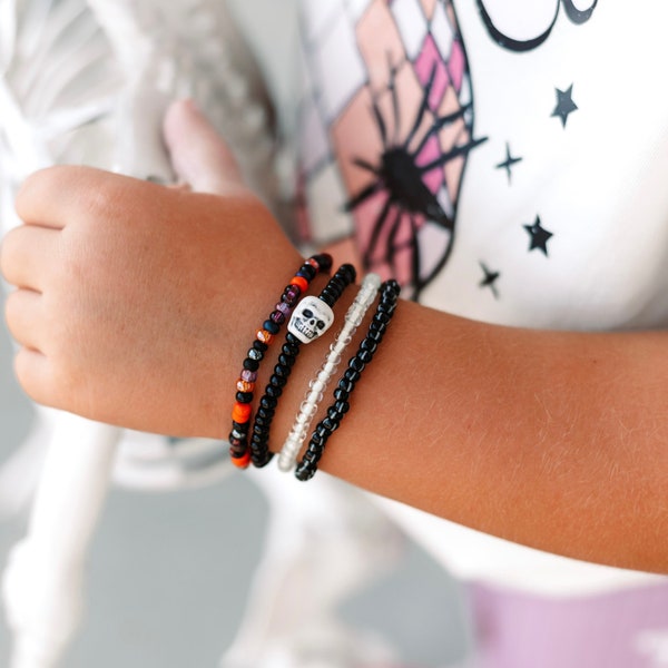 Halloween Bracelets for Kids Jewelry Halloween Jewelry for Women Beaded Girls Bracelet for Boys Halloween Gifts