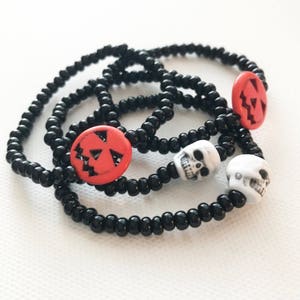 Halloween Bracelet, Skull Bead Bracelet, Skull Jewelry, Gothic Jewelry, Hipster Baby Clothes, Halloween Jewelry, Skeleton Bracelet