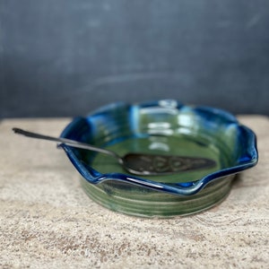 Ready to ship Pottery Pie Dish 9 Hand thrown Green & Blue Ceramic Baking Dish Bake your best pies in this pie plate. image 1