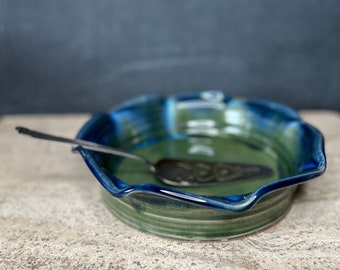 Ready to ship! Pottery Pie Dish- 9" Hand thrown Green & Blue Ceramic Baking Dish; Bake your best pies in this pie plate.