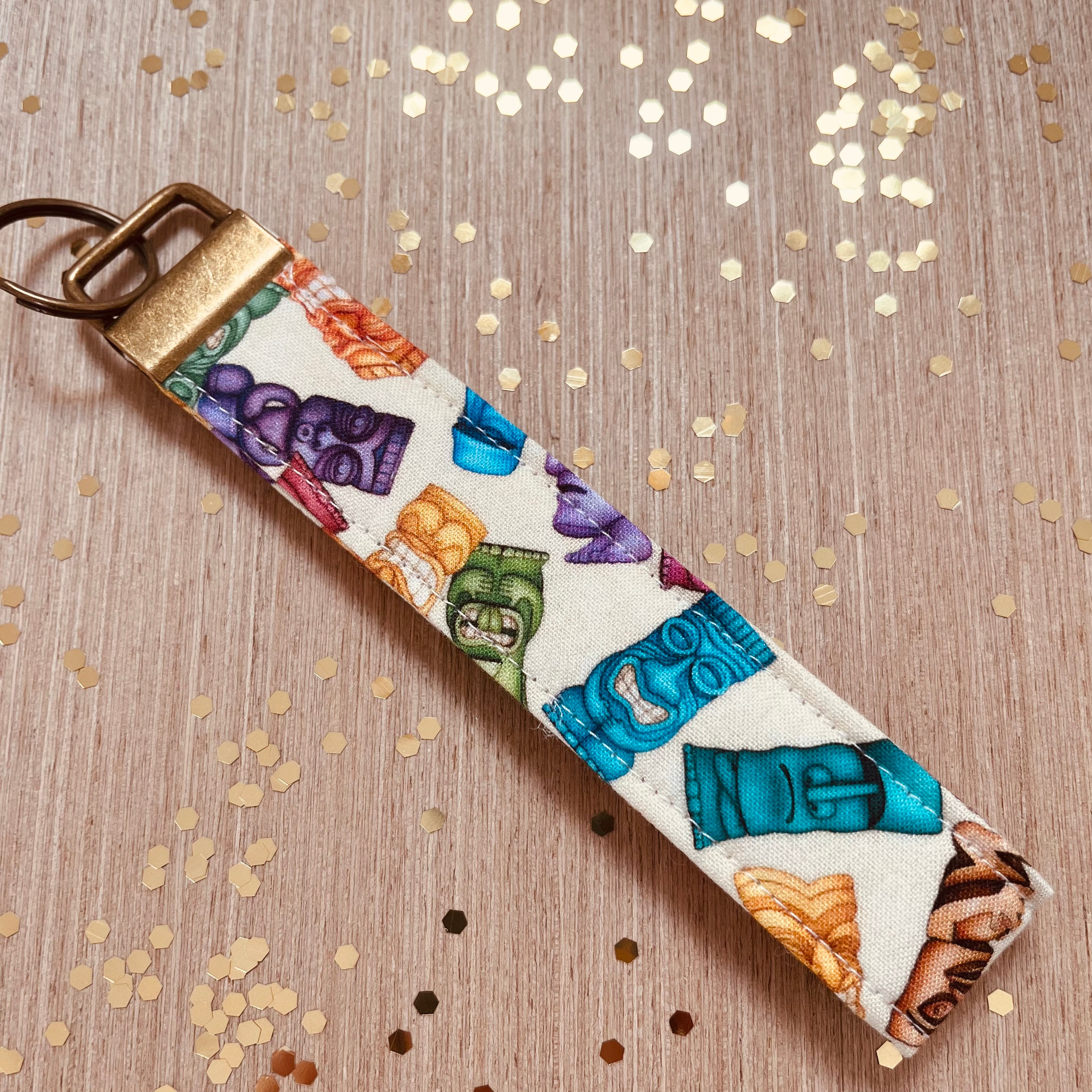 Cute Tiki Print Padded Key Wristlet
