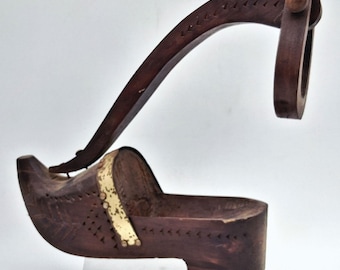 DUTCH WINE BOTTLE Holder ~ Figural Carved Wooden Shoe or Clog ~ Netherland Holland Provenance ~ European Folk Art ~ Decorative Bar Accent