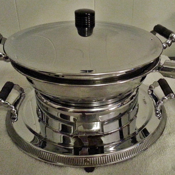 Art Deco Electric Food Warmer/Server - Chrome with Bakelite Handles