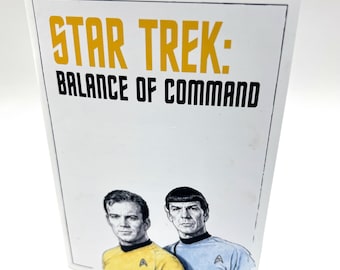 Star Trek TOS Zine Kirk & Spock • Mini livre de science-fiction rétro • Fan Art A7 • Cadeau de collection Trekkie • Souvenir de la série originale • Souvenirs de télévision classiques • TOS
