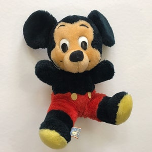 Mickey Mouse Doux Peluche Pouf Bum Animal En Peluche Disney Perdu Coquilles De Noix Mignon Collection Jouet Nostalgique Disneyland