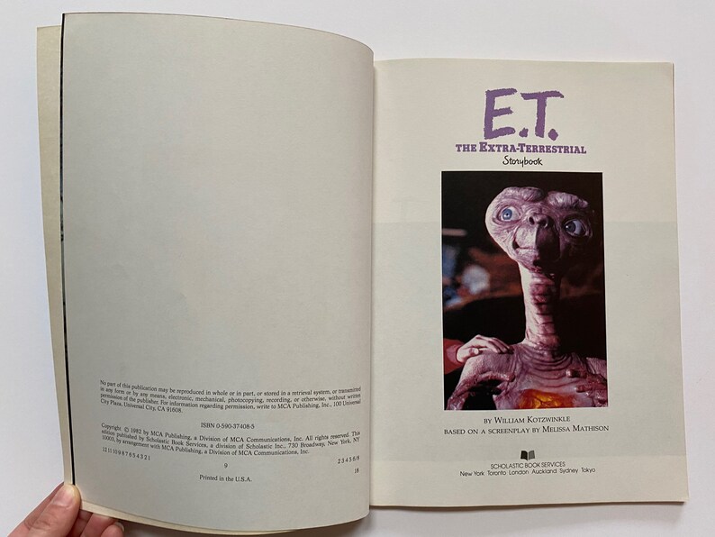 et-the-extra-terrestrial-storybook-1982-with-photos-from-the-etsy