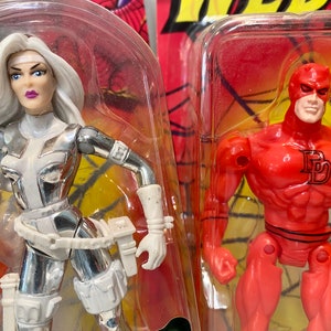 Spider-Man Sneak Attack Silver Sable & Spider-Man Web Force Daredevil - LOT OF 2 Action figures