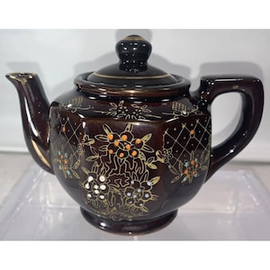Vintage Japan Moriage Redware Hand Painted Coffee / Tea Pot  4” Tall R300