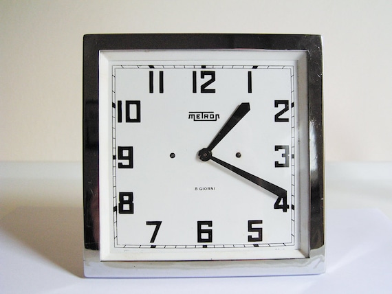 METRON table clock