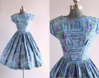 Vintage 1950s Dress / 50s Cotton Dress / Blue Geometric and Floral Print Dress w/ Cap Sleeves XS