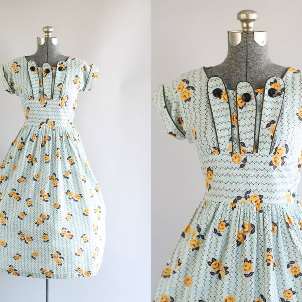 Vintage 1940s Dress / 40s Cotton Dress / Winnie Mae Blue and Orange Rose Print Dress w/ Shelf Bust S