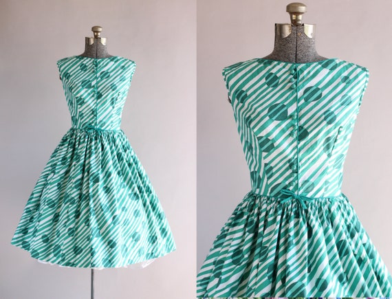 Vintage 1950s Dress / 50s Cotton Dress / Californ… - image 1