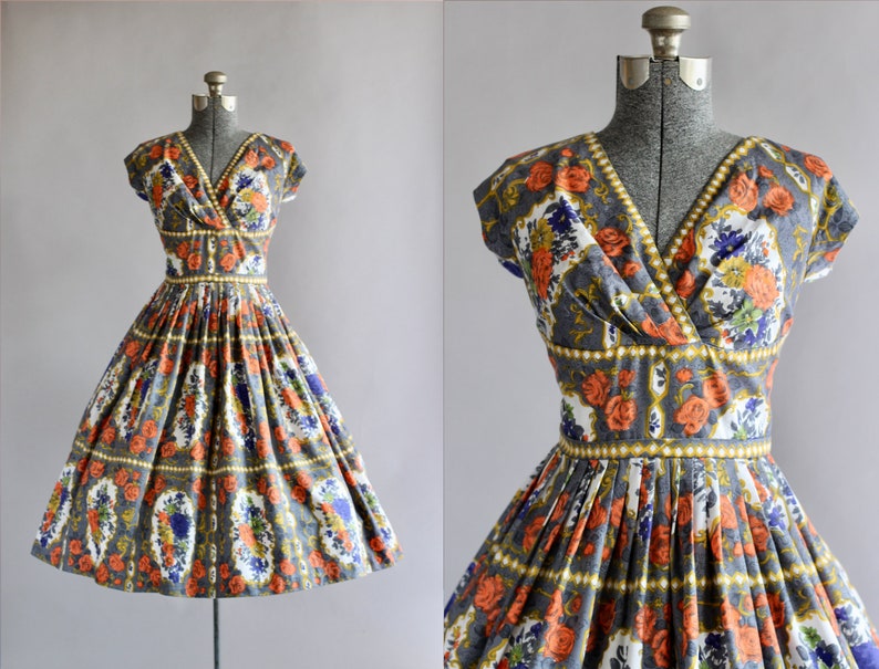 Vintage 1950s Dress / 50s Cotton Dress / Richard Shops Gray and Orange Floral Dress w/ Empire Bust XS/S image 1