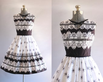 Vintage 1950s Dress / 50s Cotton Dress / Black and White Floral Border Print Dress S