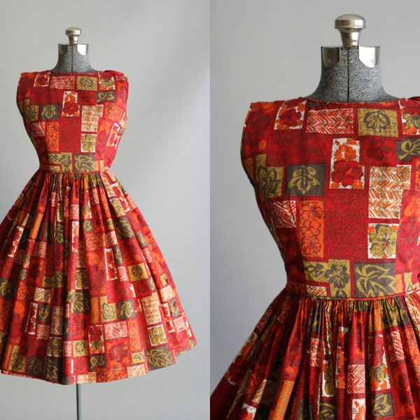 Vintage 1950s Dress / 50s Cotton Dress / Red Botanical Print Dress w/ Buttons S