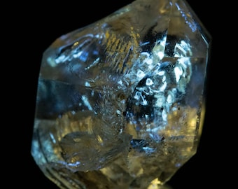 Rare Petroleum oil Diamond QUARTZ Crystal specimen 9 cts #2387T - Balochistan, Pakistan