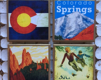 ¡POSAVASO! Posavasos vintage con póster de viaje de Colorado y ribete dorado.