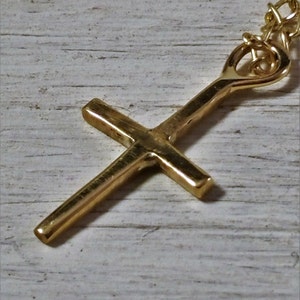 Hand Made 9ct Soild Gold Cross and Chain. Gold Cross on a Beautiful ...