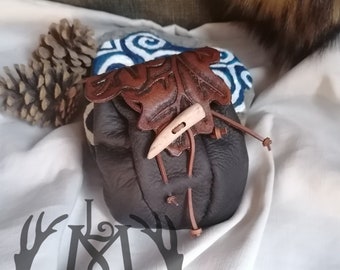 Leather Oak leaf Pouch LARP Celtic, Viking, Elven, Ranger