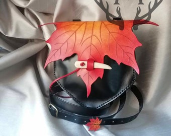 Red Maple Leaf Bag, 2in1, shoulder strap and belt bag in real leather // Fantasy Larp Ranger Elf RPG Sca Fairy Celtic